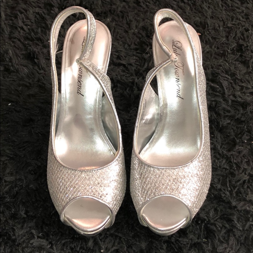 Silver  heels